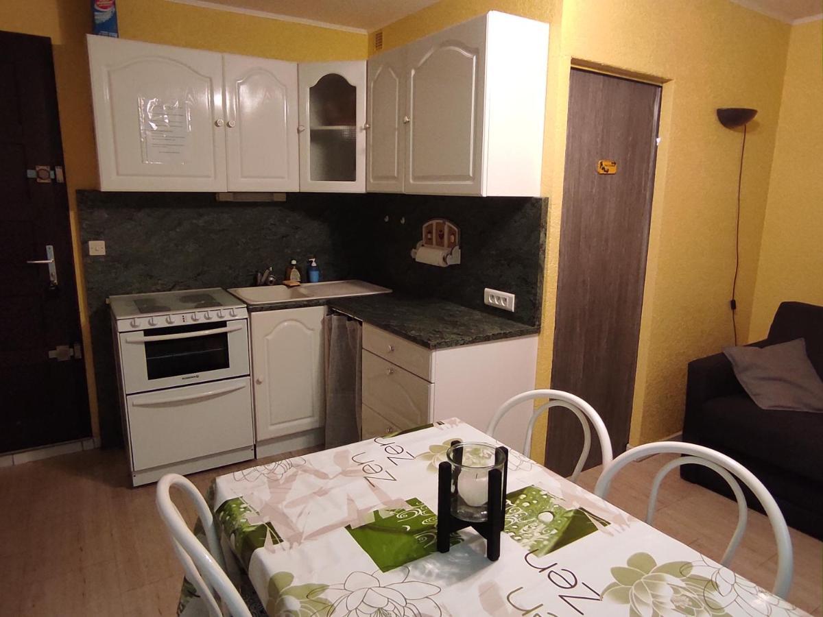 Appartement Dans Residence Calme Et Securisee Le Barcarès Екстериор снимка